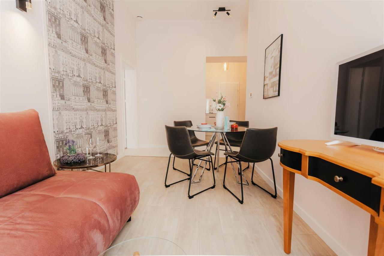 Delux Apartament Oldtown Kochanowskiego 30 Krakkó Kültér fotó
